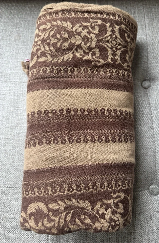 Kokadi 棕色/薄纱手工编织婴儿背带婴儿穿着包裹式尺寸 3  — 第 2/4 张图片