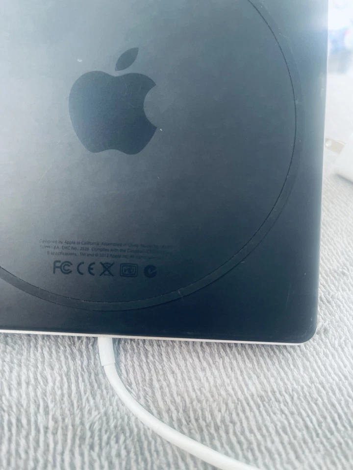 Unidad de disco óptico USB externa Apple Superdrive A1379 Foto 3 de 4