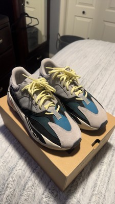 Yeezy Boost  700 Waverunner Size 8 