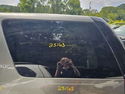 07-14 GMC Yukon Quarter Glass Window Left Driver Side Privacy Tint OEM 25810433