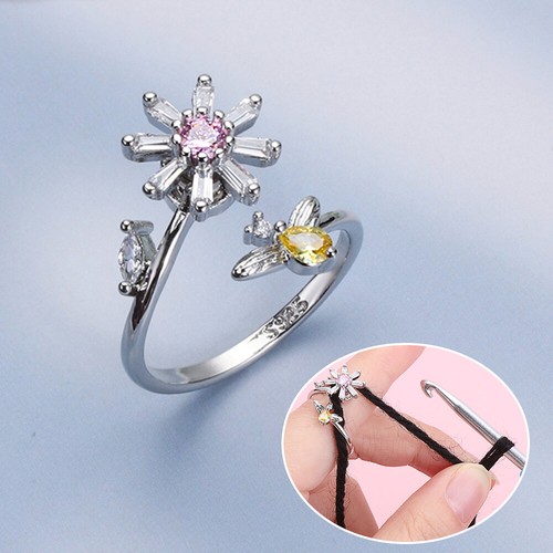 Crown Knitting Loop Crochet Yarn Guides Thimble Ring Finger Wear Sewing Tool UK - Picture 3 of 9