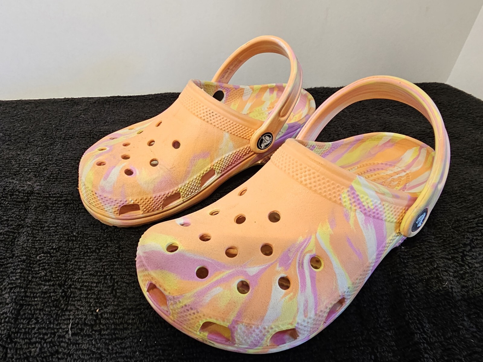 Crocs Classic Marbled Orange Pink Yellow Clog Shoes Women's Size Junior 3