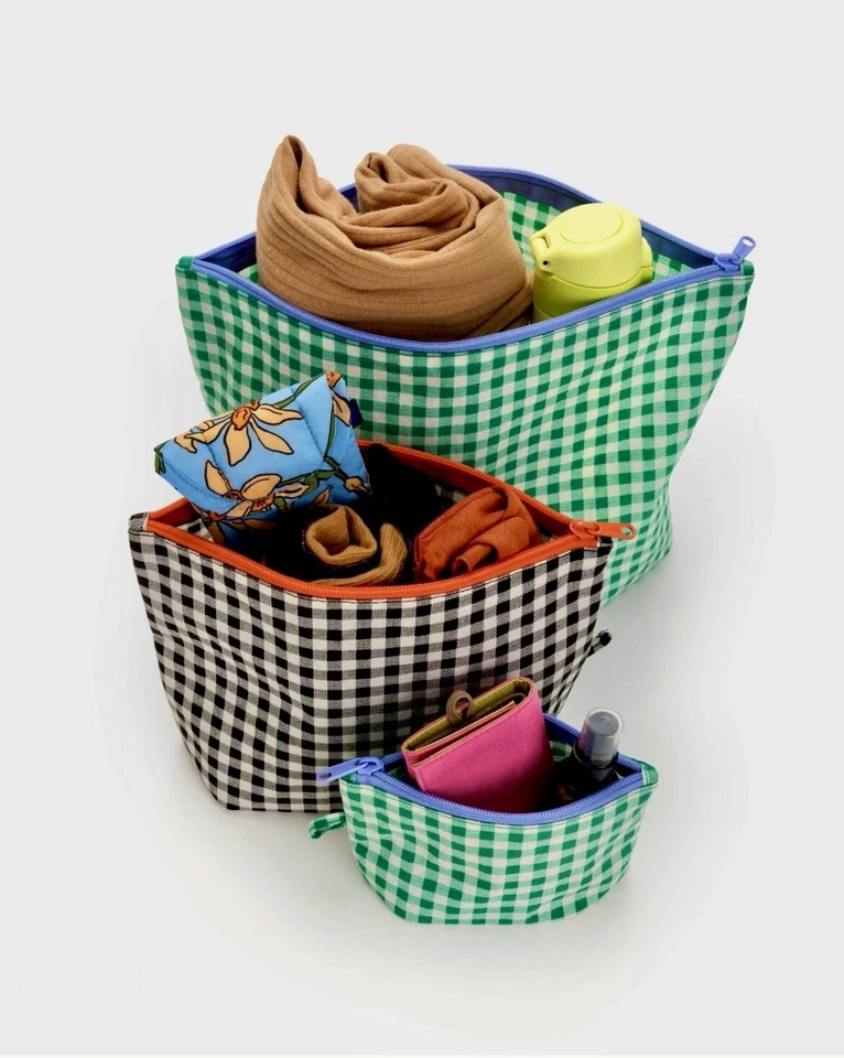 ¡NUEVO! JUEGO DE 3 BOLSAS BAGGU GO en verde/negro guinga reciclada. DISCO DE NAILON. & RARO Foto 3 de 4