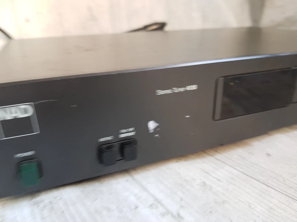 NAD 4130 AM/FM Stereo Tuner *FOR SPARES ONLY — 第 2/4 张图片
