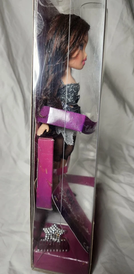 Bratz Birthday Bash Phoebe 2006 vintage en caja original Foto 3 de 4