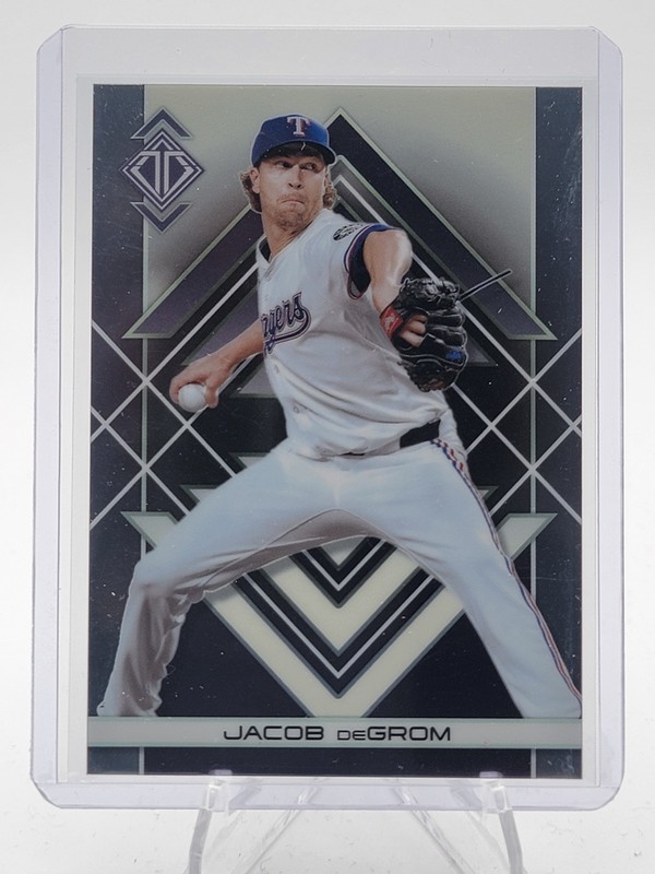 JACOB DEGROM 2025 TOPPS TRANSCENDENT CHROME #95 TEXAS RANGERS Q2091