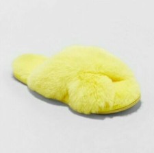 Cat And Jack Girls Yellow Mackenzie Soft Criss-CrossTop Slippers Small 13/1