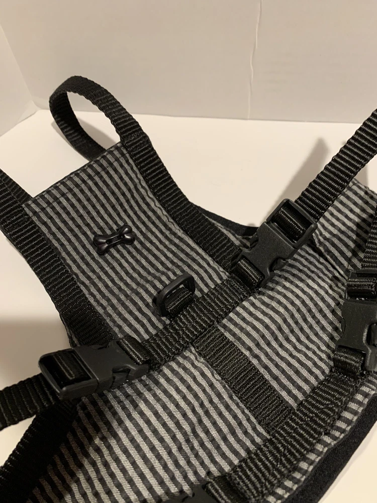 Dog Harness Size S/M Black Pinstripe Novelty