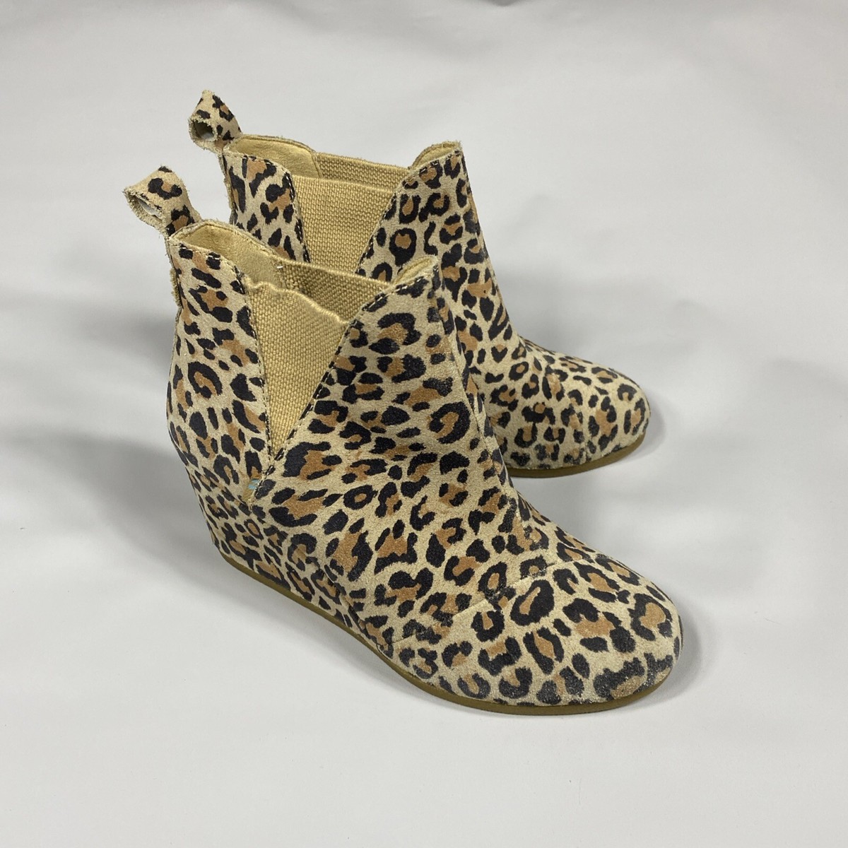 TOMS Kelsey Wedge Ankle Booties Desert Tan Leopard Print Suede