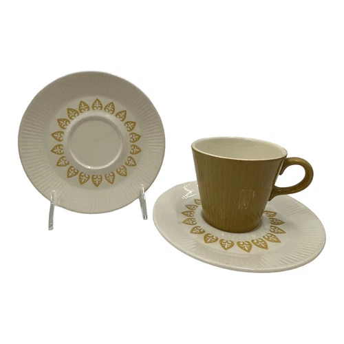 Vintage 60s Sheffield Serenade Cup 6 oz & (2) Saucer 6¼" Gold Medallion Sunny