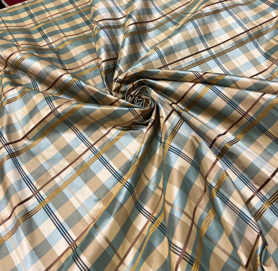 Hermosa tela shantung de seda jacquard a cuadros azul y beige, se vende por yarda. Foto 4 de 4