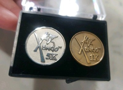 2 XANGO 1K & 5K Lapel Pin Tie Tack Recognition Award MLM Mangosteen Juice Rare