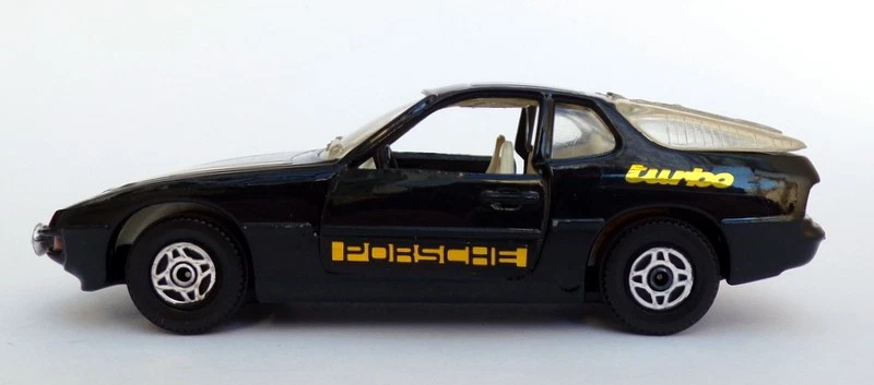 Corgi 11,5 см длиной винтажный литой CG109 - Porsche 924 - черный - Изображение 3 из 3