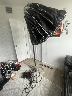 Aputure Light Storm 600d 600W LED Kit w/ Light Dome III & Stand