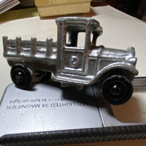Cast Iron Vintage Commercial Truck Toy for Ages 8-11 Years, 12+ Boys & Girls - Picture 3 of 5