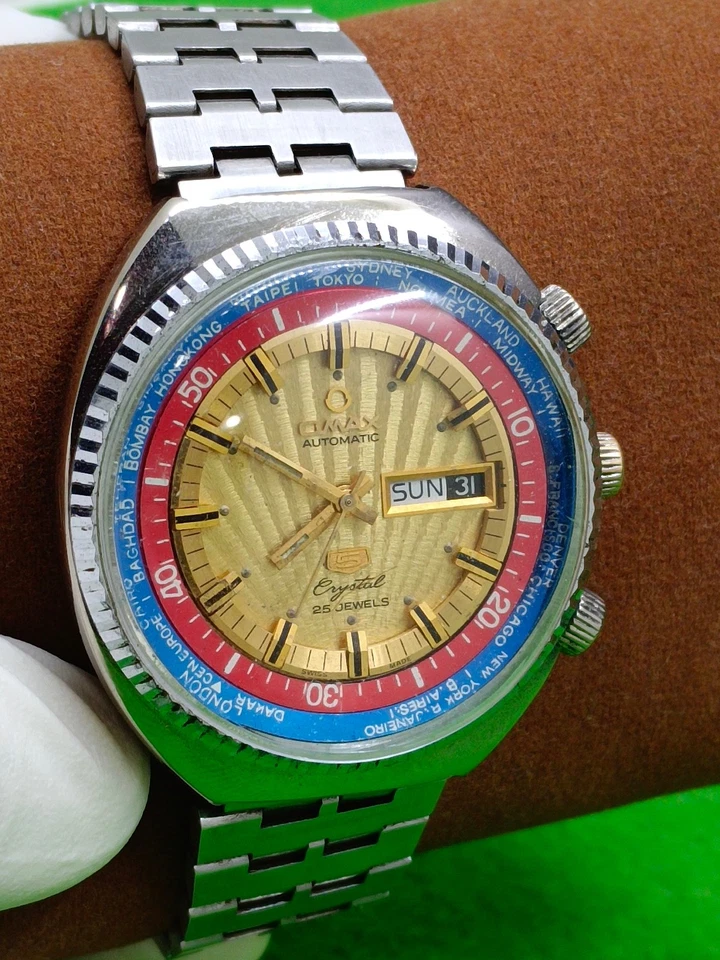 Vintage Omax 5 Crystal Automatic World Diver Rotating Inner Ring Swiss Men Watch - Image 3 of 4
