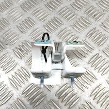 MERCEDES-BENZ A W177 Heckklappenscharnier rechts A1777403600 1,80 Diesel 85 kW MERCEDES-BENZ A W177 Heckklappenscharnier rechts A1777403600 1,80 Diesel 85 kW