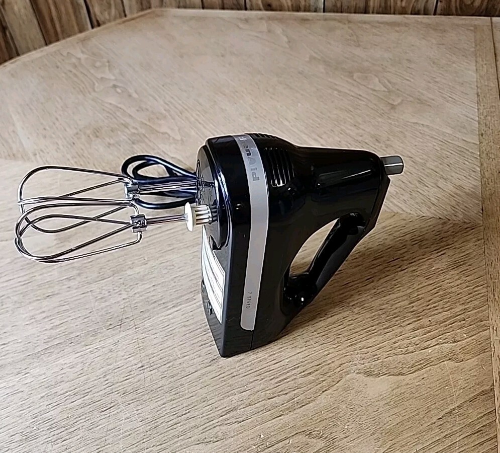 KitchenAid 7-Speed Hand Mixer | Onyx Black Great Condition Tested with Beaters