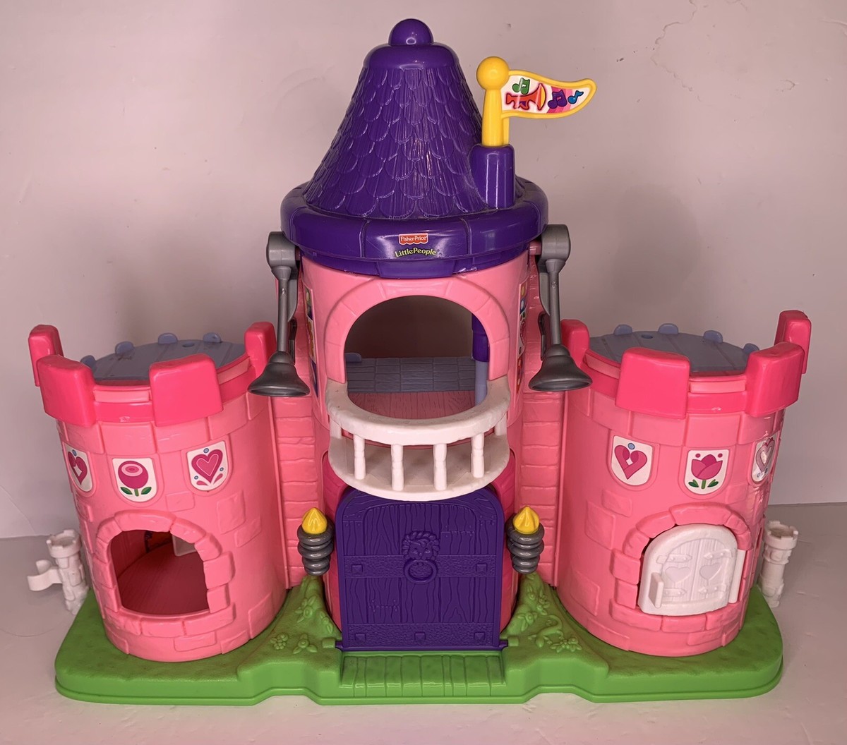 Vintage 2004 Fisher Price Little People Lil' Kingdom Castle Pink