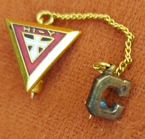 Vintage Traditional YMCA Hi-Y Pin w. Chain and Letter "C" Guard Pin Small, Frat.