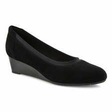 clarks collection women's mallory berry pumps