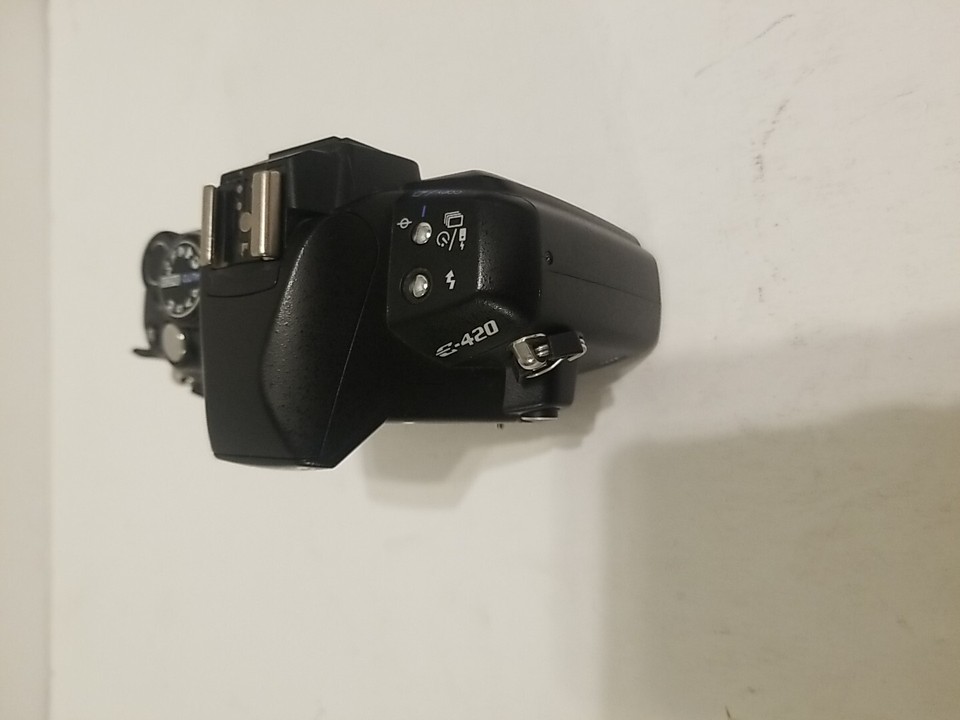 Olympus EVOLT E-420 10.0MP Digital SLR Camera - Black (Body Only ...