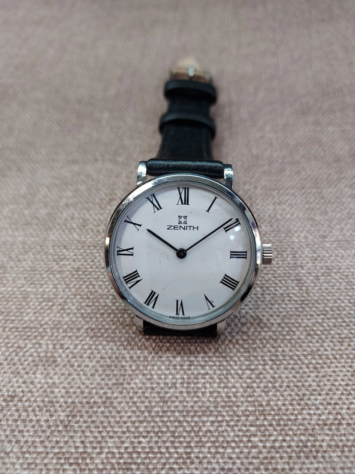 Zenith — Zenith 2320 Swiss Mechanical Watch