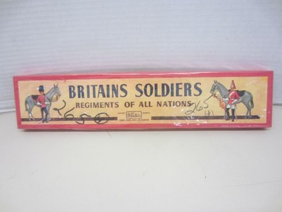 Vintage BRITAINS SOLDIERS Regiments of All Nations Repro Custom Art Display Box
