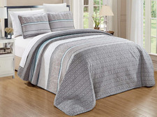 - 3-Piece Fine Printed Oversized King Size 115 X 95 Light Weight Quilt Set Rev
