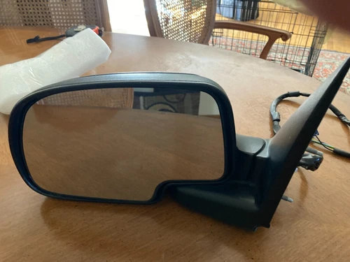 Silverado pair of power side mirrors, black