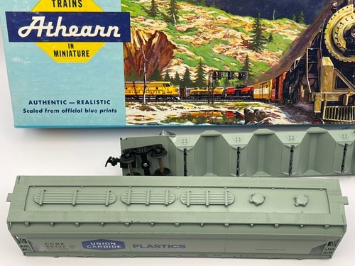 HO Scale - Athearn CCBX #55227 Center Flow Hopper 55' - New in Box Union Carbide - Picture 5 of 8