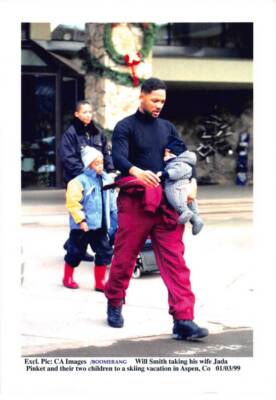 Press photo.MLE10506.30x20 cm approx.Will Smith.Jada Pinket.Two children.