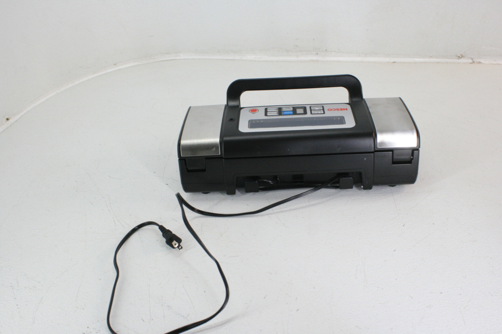 Nesco VS12 Deluxe Food Vacuum Sealer 130 Watts Compact w 3 Seal