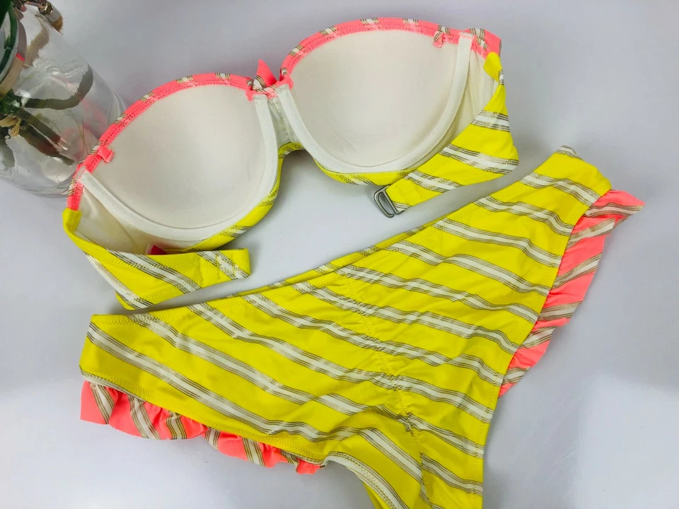 Nuevo con etiquetas Bikini Victoria's Secret Moldeado con Volantes Bandeau Cheeky Hipkini Rayas 32D M Foto 3 de 4
