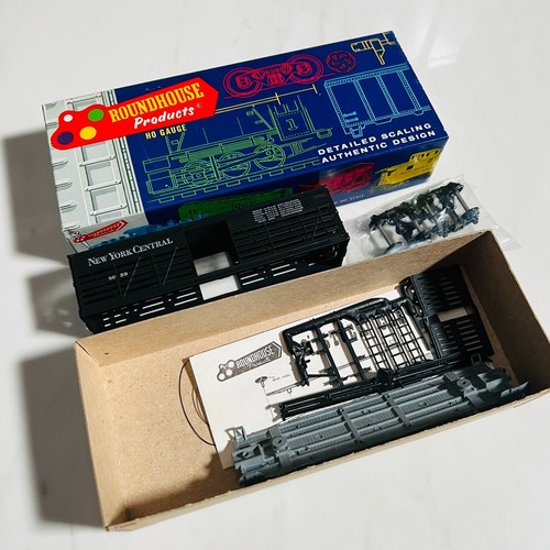 Roundhouse - Stock Car "Old Timer" Car - 3266 NY Cen - Unassembled HO Kit - E2