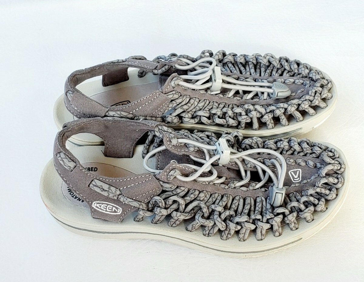 Sandali Keen Uneek come nuovi elasticizzati slip on outdoor donna US 5