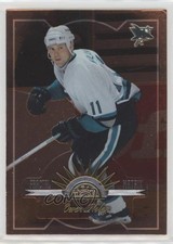 1997-98 Leaf Fractal Matrix Owen Nolan #23 0qr0