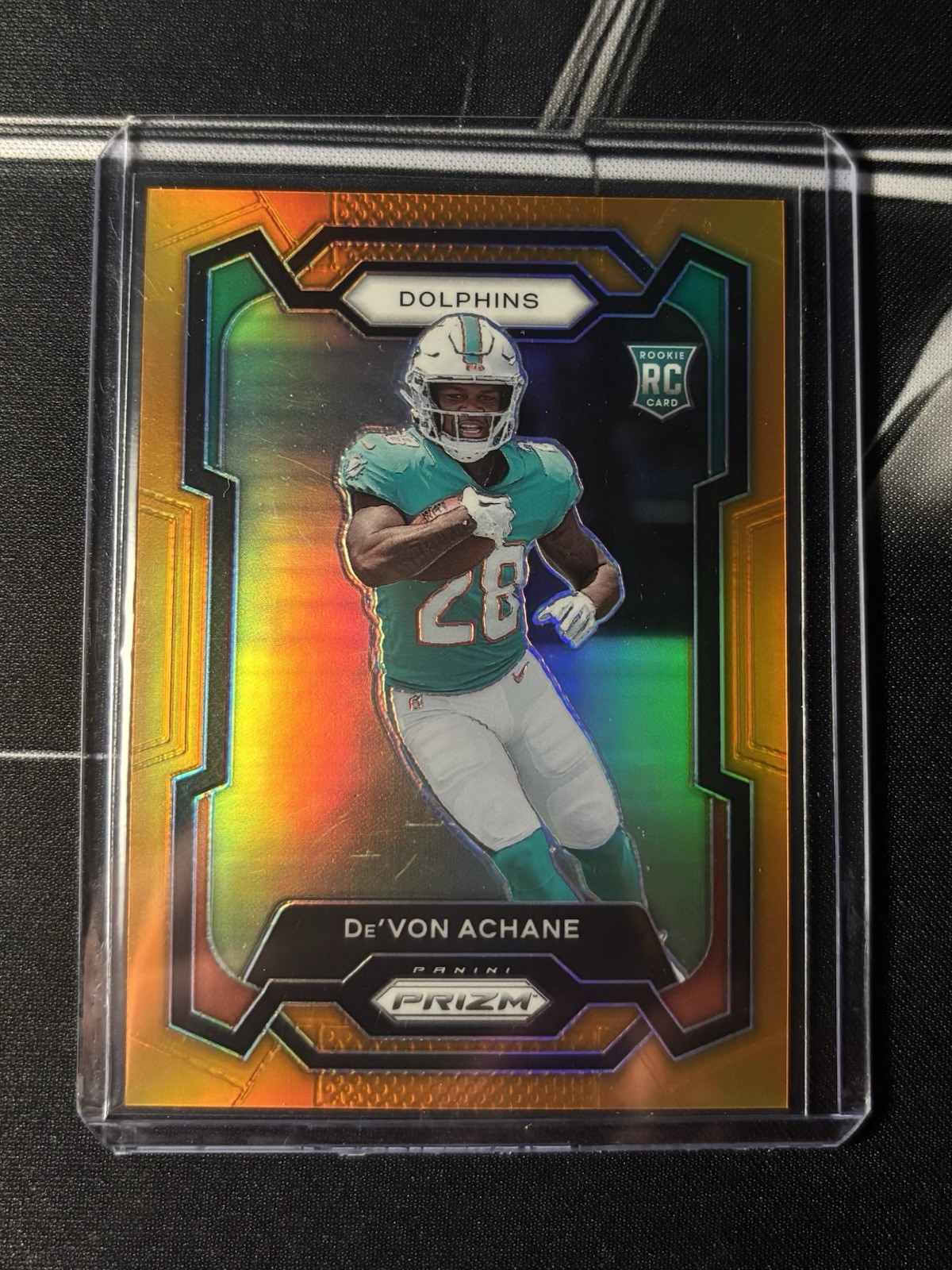 2023 Panini Prizm - Rookies De'Von Achane #365 Orange Prizm /249 (RC)
