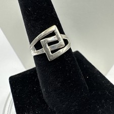 STERLING SILVER GREEK KEY STYLE DESIGN RING SIZE 7.5 Stamped 925