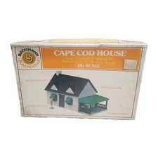Bachmann Plasticville CAPE COD HOUSE Model Train Railroad HO Kit - SEALED NEW