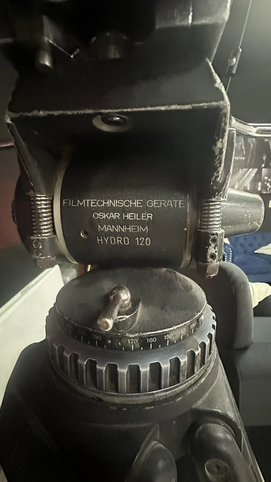 VINTEN TRIPOD & ( Sachtler ) Oscar Heiler Manheim hidro 120 Fluid head - Image 3 of 4