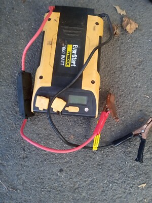 EverStart Maxx 15 Amp Battery Charger and Maintainer with 40 Amp Engine