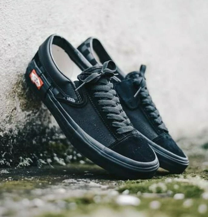 Mens black leather vans slip deals ons
