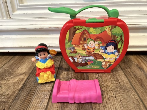 Fisher-Price Little People Disney Princess Snow White's Fold 'N Go