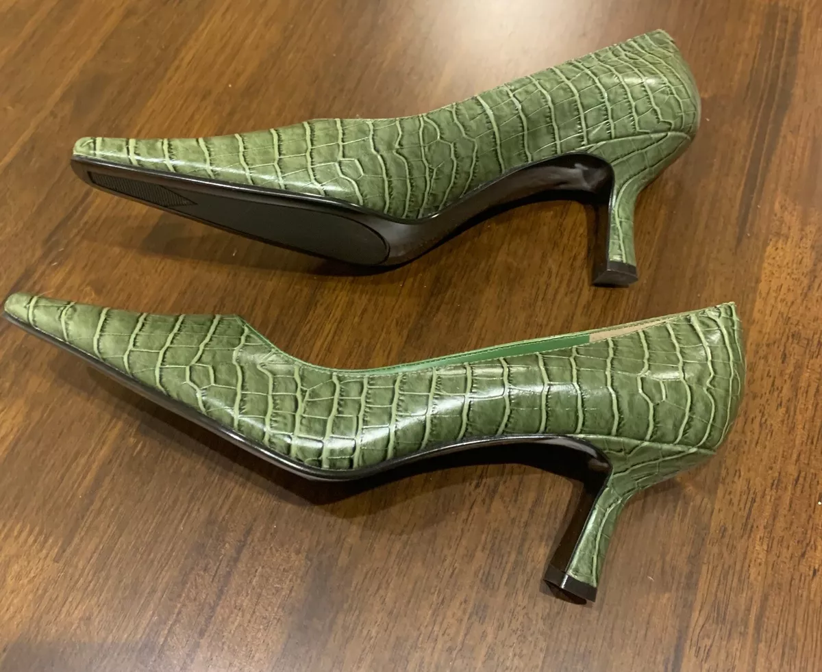 Bandolino hotsell shoes uk