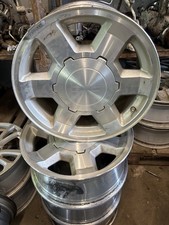 04-07 Gmc Yukon Sierra 1500 17x7.5 Alloy Wheel With Cap 04-07 Gmc Yukon Sierra 1500 17x7.5 Alloy Wheel With Cap