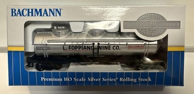 Bachmann HO Scale RTR L. Foppiano Wine Co. 40' Three-Dome Tank Car #1112