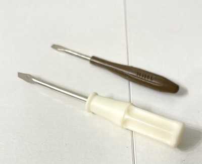 Vintage Singer Sewing Tension Screwdriver 161295 and White Unmarked Screwdriver