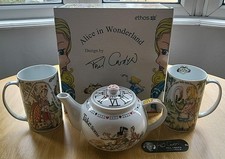 Boxed Paul Cardew Alice In Wonderland Teapot 2 Cup Set Excellent Condition.RARE
