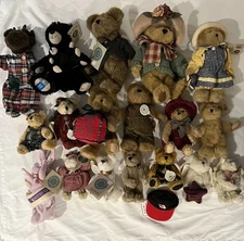 Boyds Bears Plush Lot of 18 Mixed Sizes Most w/ Tags Great Condition GREAT GIFT